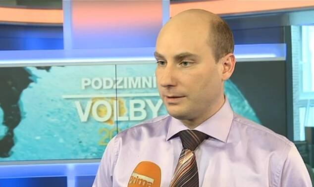 Video VIP zprávy: Moderátor Jan Punčochář musí po svém návratu na televizní obrazovky hubnout. Nevejde se do oblečení!