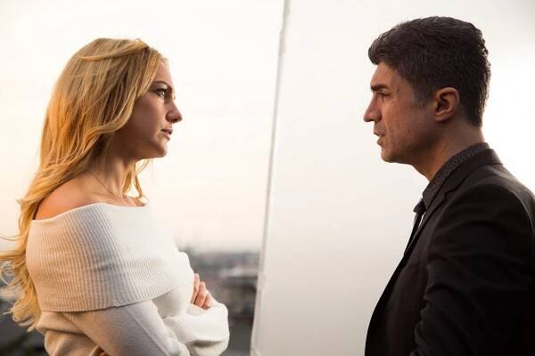 Öteki Taraf - Z filmu - Meryem Uzerli, Özcan Deniz