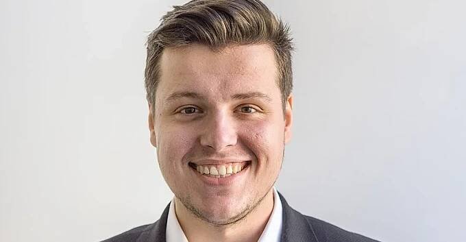Víceletá gymnázia jako elitářské spolky? „Naprosto primitivní snaha o třídní boje“