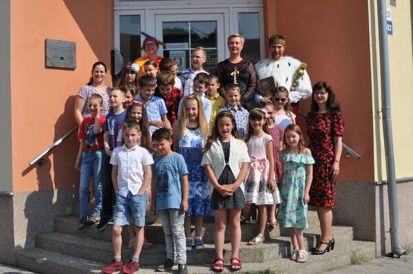 Pasování na čtenáře - ZŠ Nádražní Hustopeče