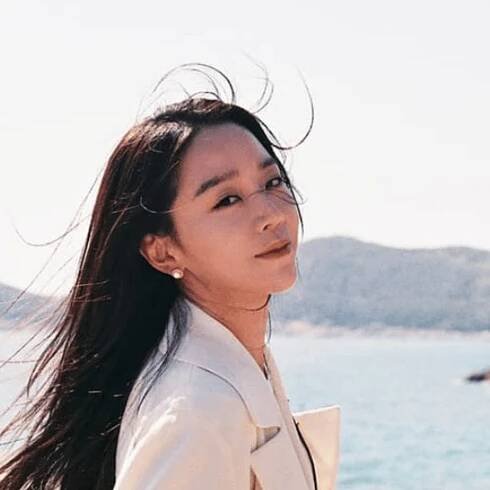 Shin Hye Sun 37