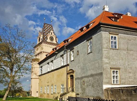 Zámek Brandýs nad Labem - otevírací doba, akce, ubytování, prohlídky, vstupné, foto, počasí