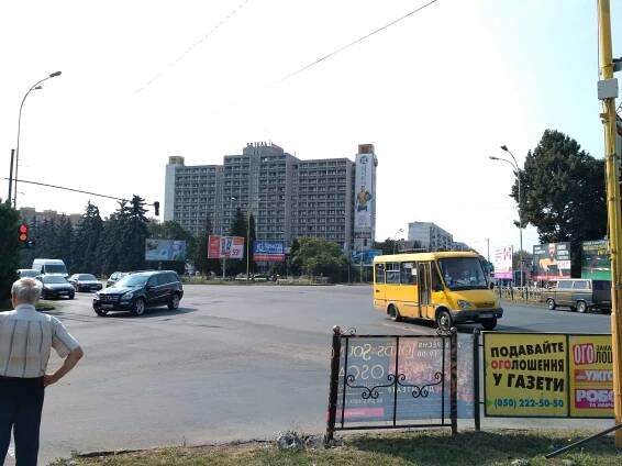Sláva Ukrajina - Koločava, Užghorod a Mukačevo - Nohy na cestách