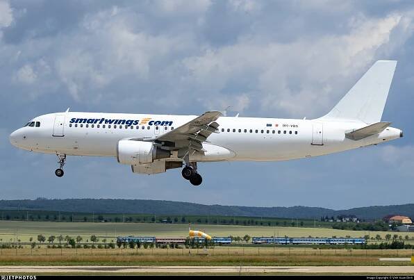 Photo of 9H-VDS - Airbus A320-214 - SmartWings (Galistair Malta)