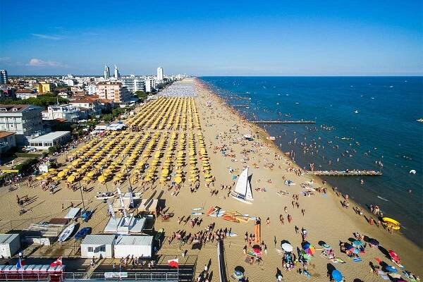 Der Strand Wohnungen Jesolo - Appartamenti Aquamarina 50 Meter vom Meer entfernt