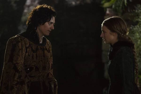 Bílá královna - Láska a smrt - Z filmu - Aneurin Barnard, Faye Marsay