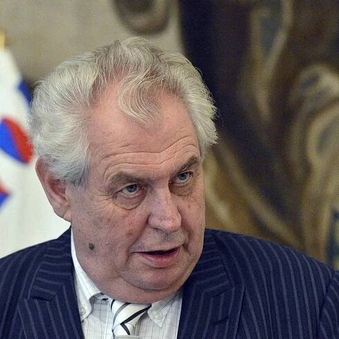 Zeman: Předčasné volby by vyšly draho, ale zatím je nevylučuji