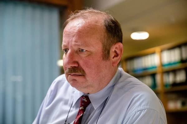 Eichwald, MdB - Season 2 - Tief im Westen - Z filmu - Rainer Reiners