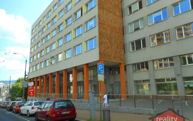 Pronájem kanceláře 262 m², 1. máje, Liberec - Liberec III-Jeřáb