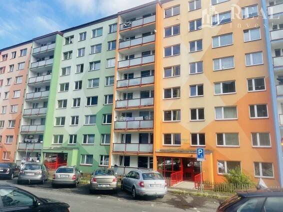 Prodej bytu 3+1 73 m², Dukelských hrdinů, Krupka - Maršov