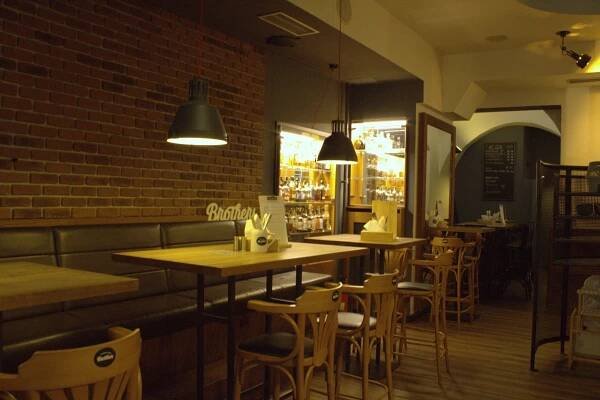 Olomouc v bulce 3: Burger & Beer Brothers se sýrovou bombou
