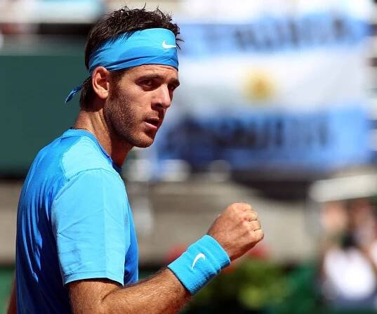 FOTO Maradona Argentincům nepomohl. Maraton vyhrál Berdych