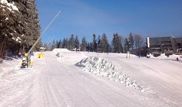 Lyžování Harrachov | Sjezdovka pro děti a lyžaře začátečníky