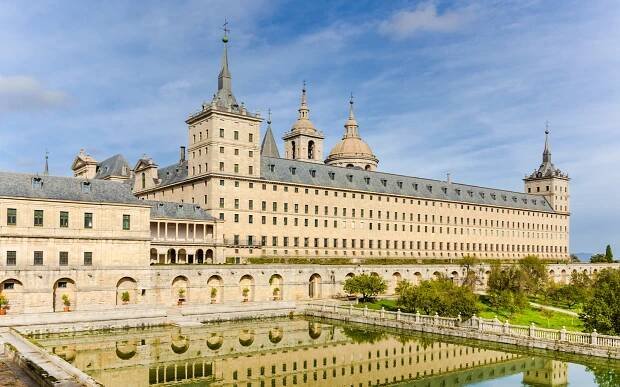 Madrid to El Escorial tours