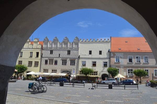 Slavonice - námestia, kašny,... - Náměstí