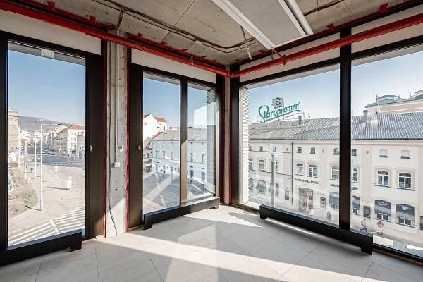 Za Ženskými domovy, Smíchov - Praha 5 | Pronájem, Administrativní budova
