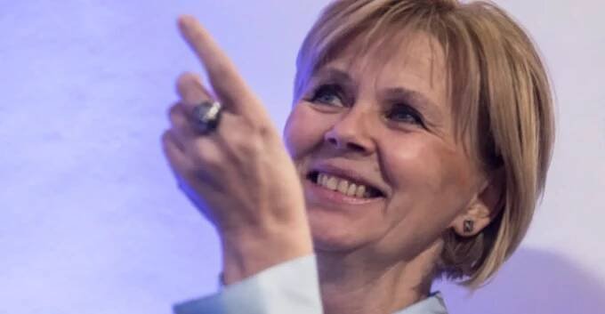 Eva Pavlová dorazila do Kyjeva. Setká se s Olenou Zelenskou