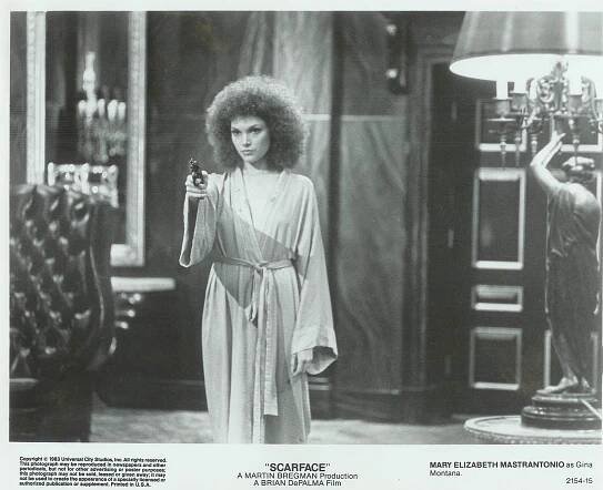 Zjizvená tvář - Fotosky - Mary Elizabeth Mastrantonio
