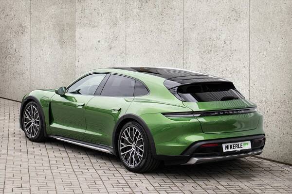 Porsche Taycan 4 CROSS TURISMO/ HUD/PANORAMA | NIKERLE auto s.r.o.