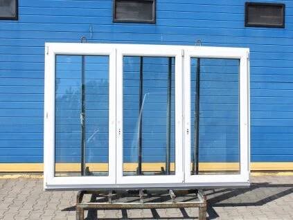 Plastové okno - 2370x1440 mm, OS+O/OS, bílá/bílá  + příslušenství a montážní materiál zdarma