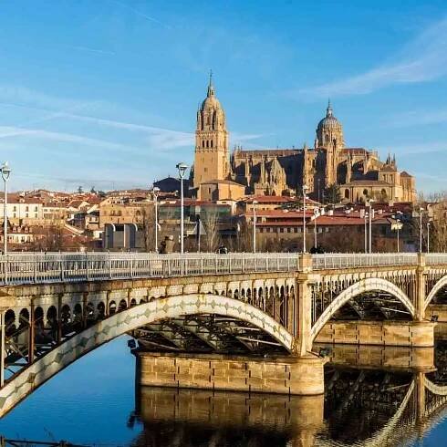 Salamanca: Vlakové spoje od Kč 242.99