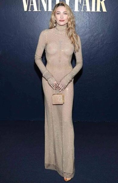 Paris Jackson arrives as Vanity Fair and Amazon MGM Studios celebrate Awards Season 2025 at Chateau Marmont's Bar Marmont on January 04, 2025 in Hollywood, California. 