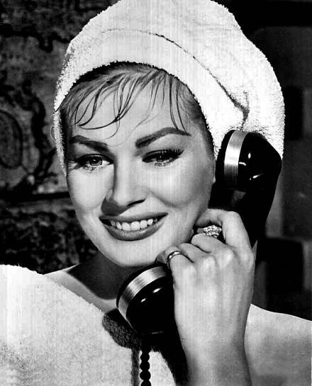 Anita Ekberg - Wikipedia