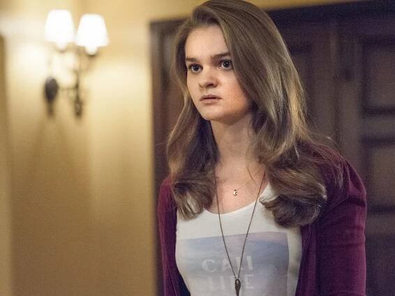 Ray Donovan - Ubírej se tudy - Z filmu - Kerris Dorsey