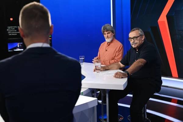 A. Heretik v Na telo: Každý z nás je agresor. Inšpirácia takýmto činom hrozí