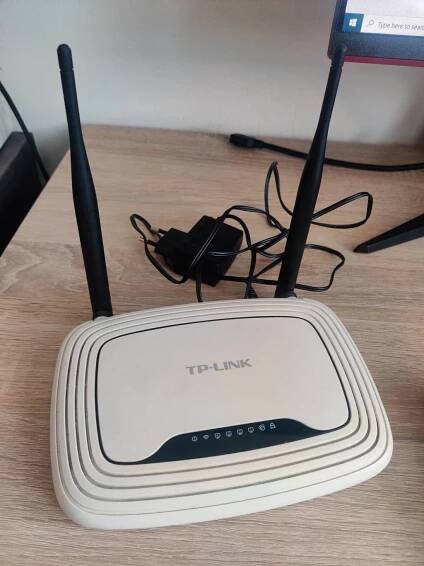 Daruji za odvoz wifi router tp link tl-wr841n