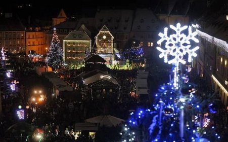 Na vánoční výzdobu a trhy padnou ve městech miliony korun