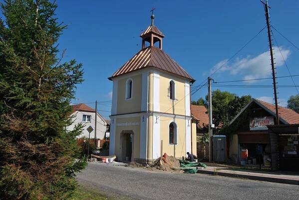 Rekonstrukce kapličky v Podlužanech - Oficiální stránky města Rožďalovice
