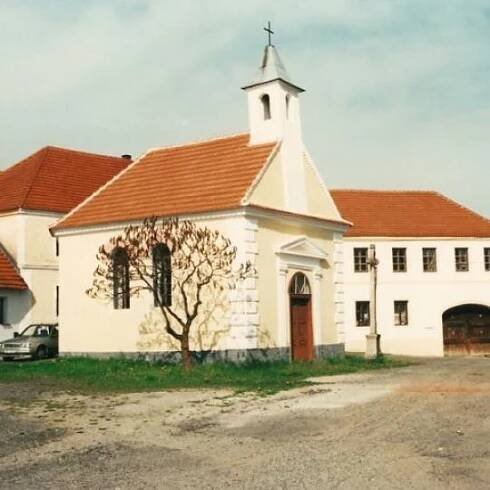 Dolní Chrášťany