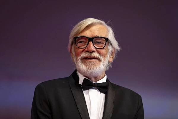 Zemřel Jiří Bartoška