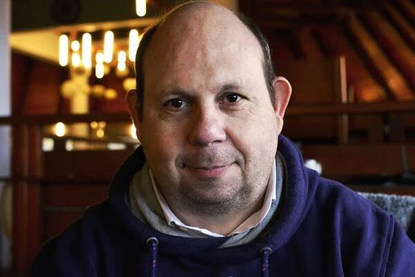 Tomáš Cikrt: Nepřesvědčíte někoho, kdo má alternativu jako víru. Kvůli lidem, kteří hledají informace, ale má smysl se snažit