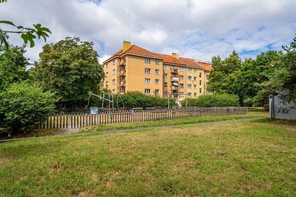 Prodej bytu 3+kk 74 m2, ul. Pod strojírnami, Praha - Vysočany