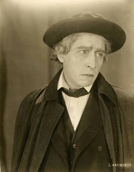 Raymond Hatton