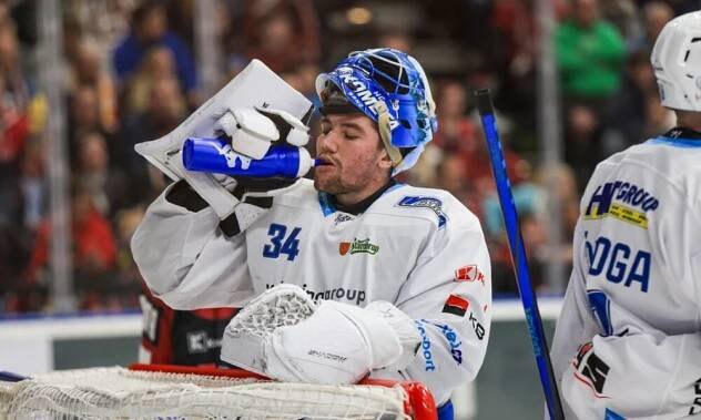 Michal Postava před podpisem v NHL. Seznam kandidátů se zúžil na tři týmy
