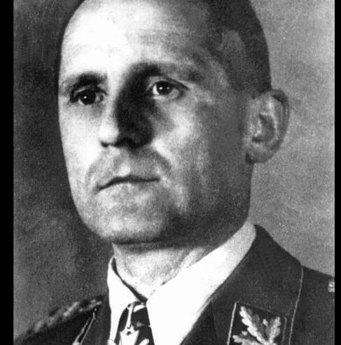Šéf gestapa odpočívá na židovském hřbitově, zjistil po 68 letech historik