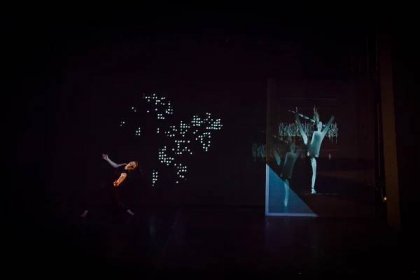 Dancing with My Data: Dancing with My Self, choreographed by Allison Costa and performed at Barnard College’s Senior Creative Thesis Dance Concert, March 2019. Photo by Jo Chiang.