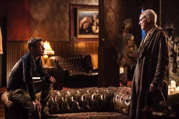 Dominion - Reap the Whirlwind - Z filmu - Christopher Egan, Alan Dale