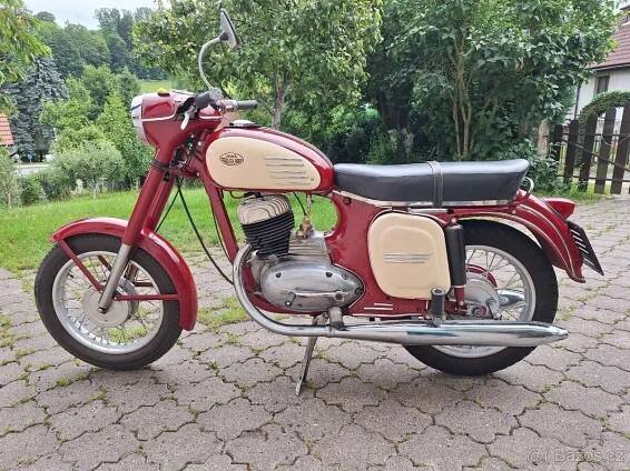 Jawa 250/559 Panelka - Semily