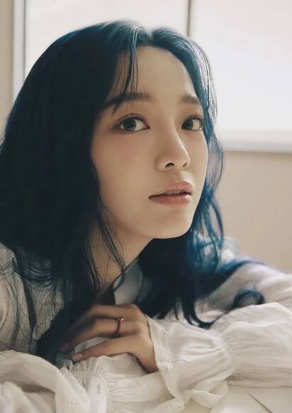 Kim Sejeong: An All-Rounder Industry Queen Vanity Teen 虚荣青年 Lifestyle & new faces magazine