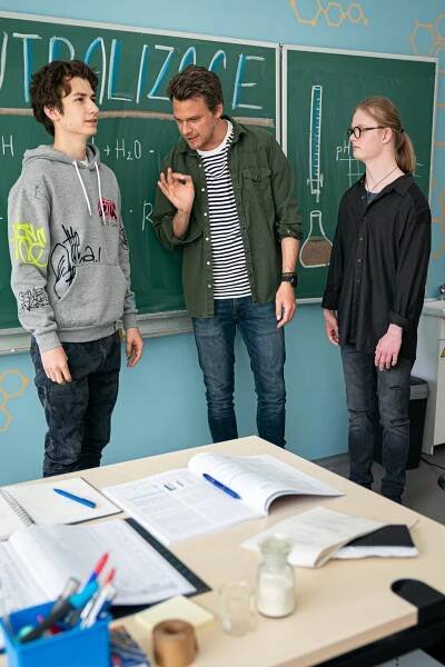 Antonio Šoposki, Vojtěch Dyk, Martin Polišenský - Pan profesor - Zápas - Z filmu