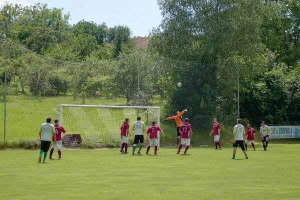 PO HODOVĚ; oslava 50. let založení FC Drahlov; O putovní pohár obce Charváty - Oficiální stránka obce Charváty