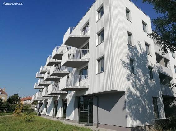 Prodej bytu 1+kk 30 m², Kbelská, Praha 9 - Hloubětín