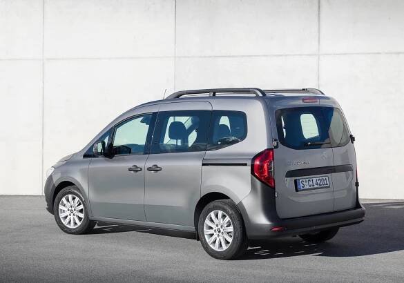 Mercedes má opět dodávku s původem od Renaultu. Jezdit ale bude jinak