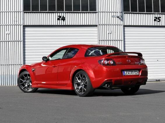 Od výroby posledního sporťáku s Wankelem uplynula celá dekáda. Mazda se ale technologie nechce vzdát