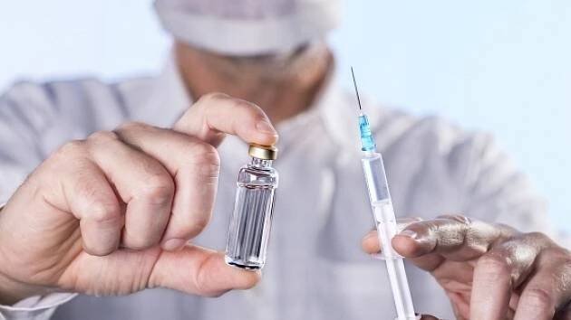 Psychiatr chtěl do péče dítě. Těhotné ženě zkoušel vyvolat předčasný porod