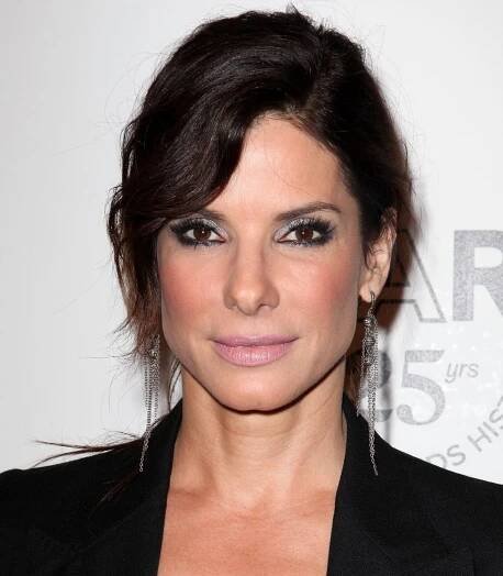 Sandra Bullock to přehnala s botoxem! Slečna Drsňák už si není podobná!